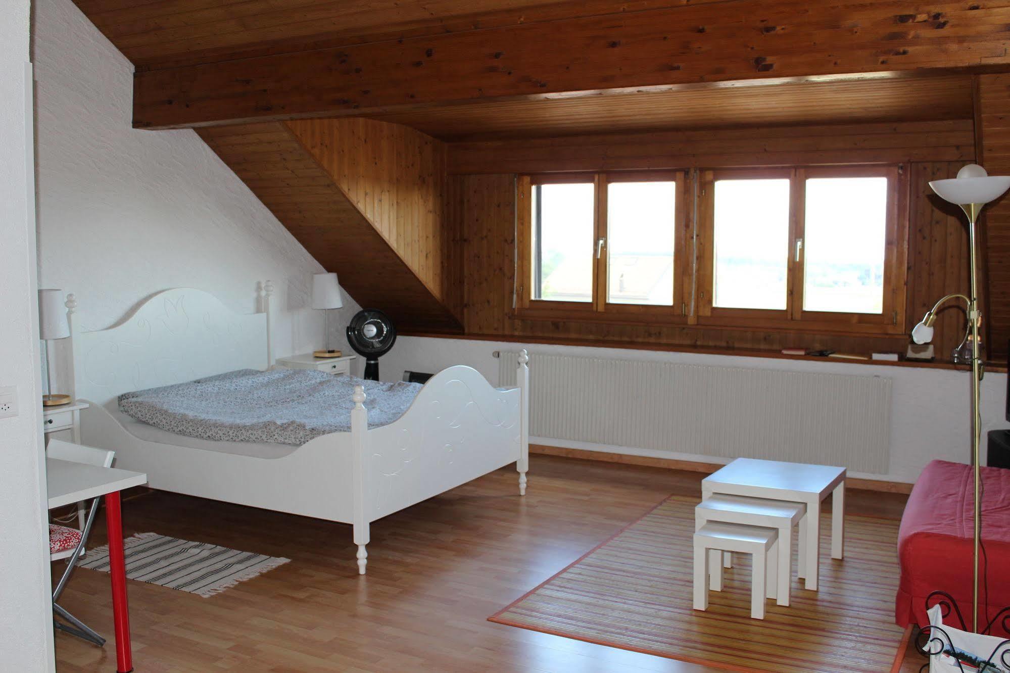 Bed and breakfast Au Coeur Du Vignoble Sur Bursins Extérieur photo